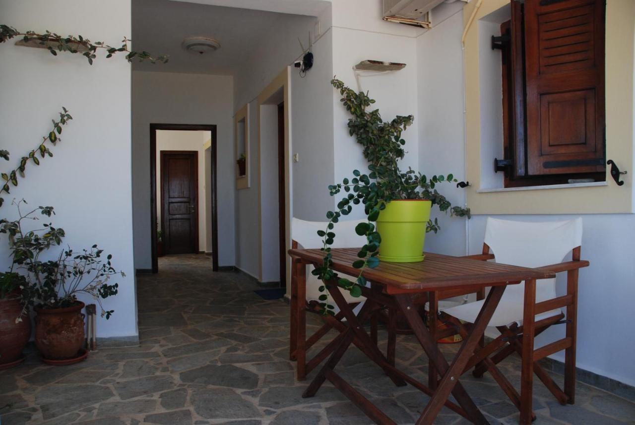Theodorou Hotel อาโซลิมโนส ภายนอก รูปภาพ